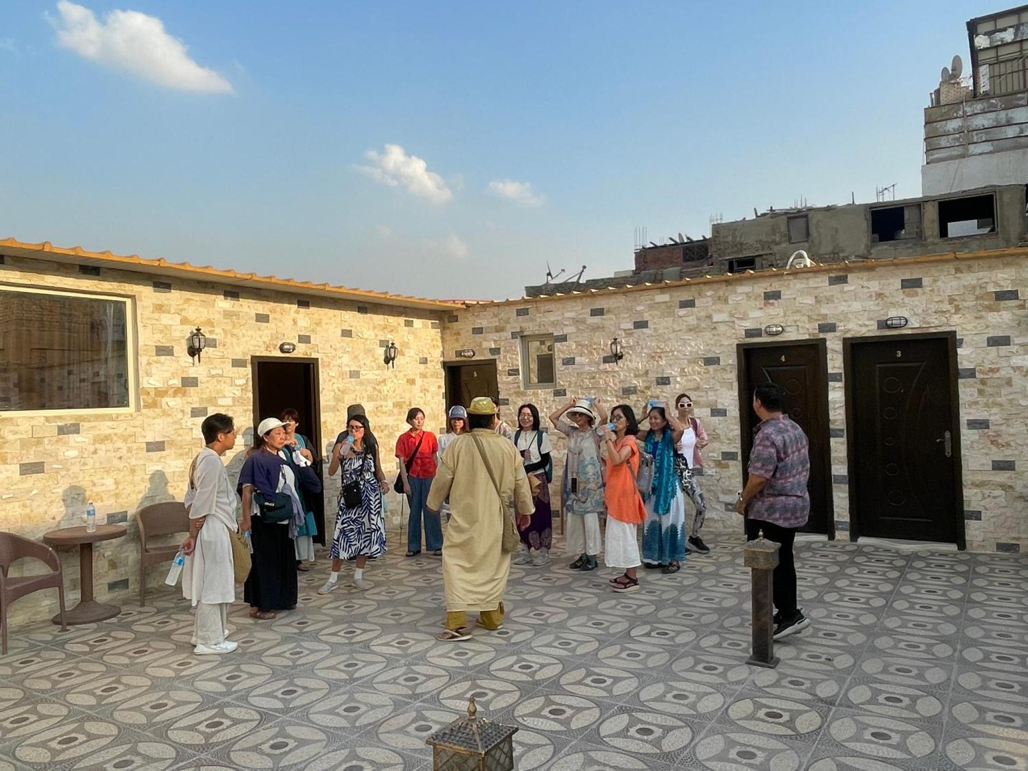 Sphinx Palace Pyramids View Inn Kafret el-Gabal Exteriér fotografie